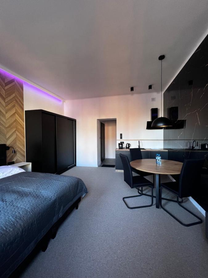 Gamler Apartments By Letrent Zyrardow Bagian luar foto