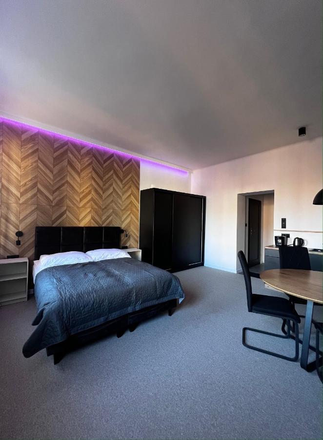 Gamler Apartments By Letrent Zyrardow Bagian luar foto